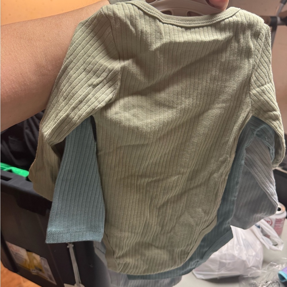 cloud island Ribbed Short-Sleeve Tee in Sage Green